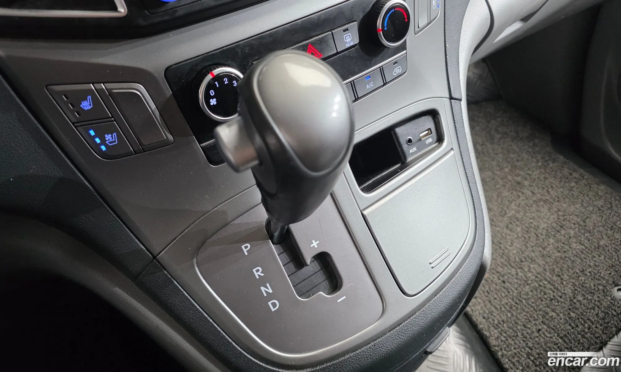 Hyundai Grand Starex 2019 — 23