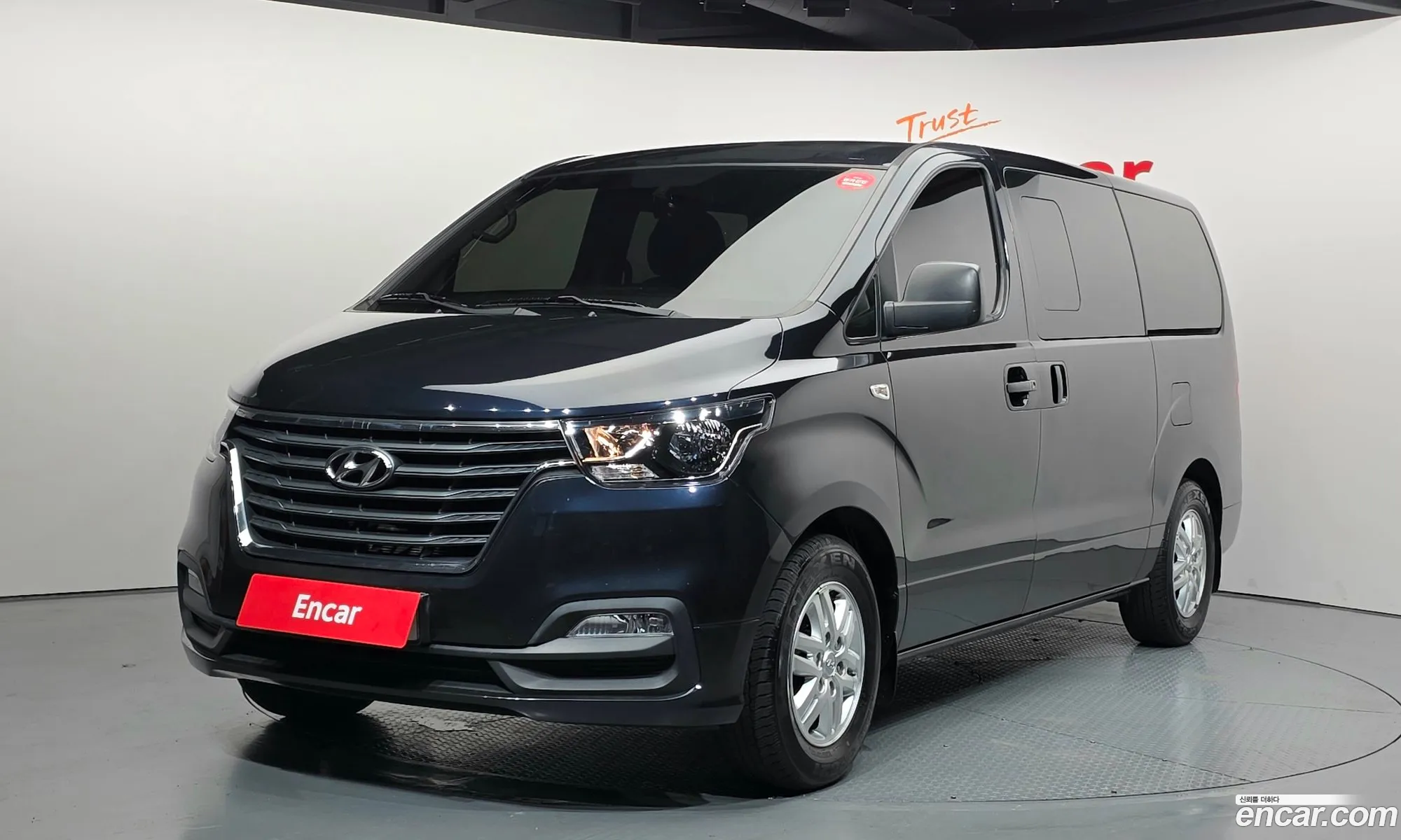 Hyundai Grand Starex 2019 — 28