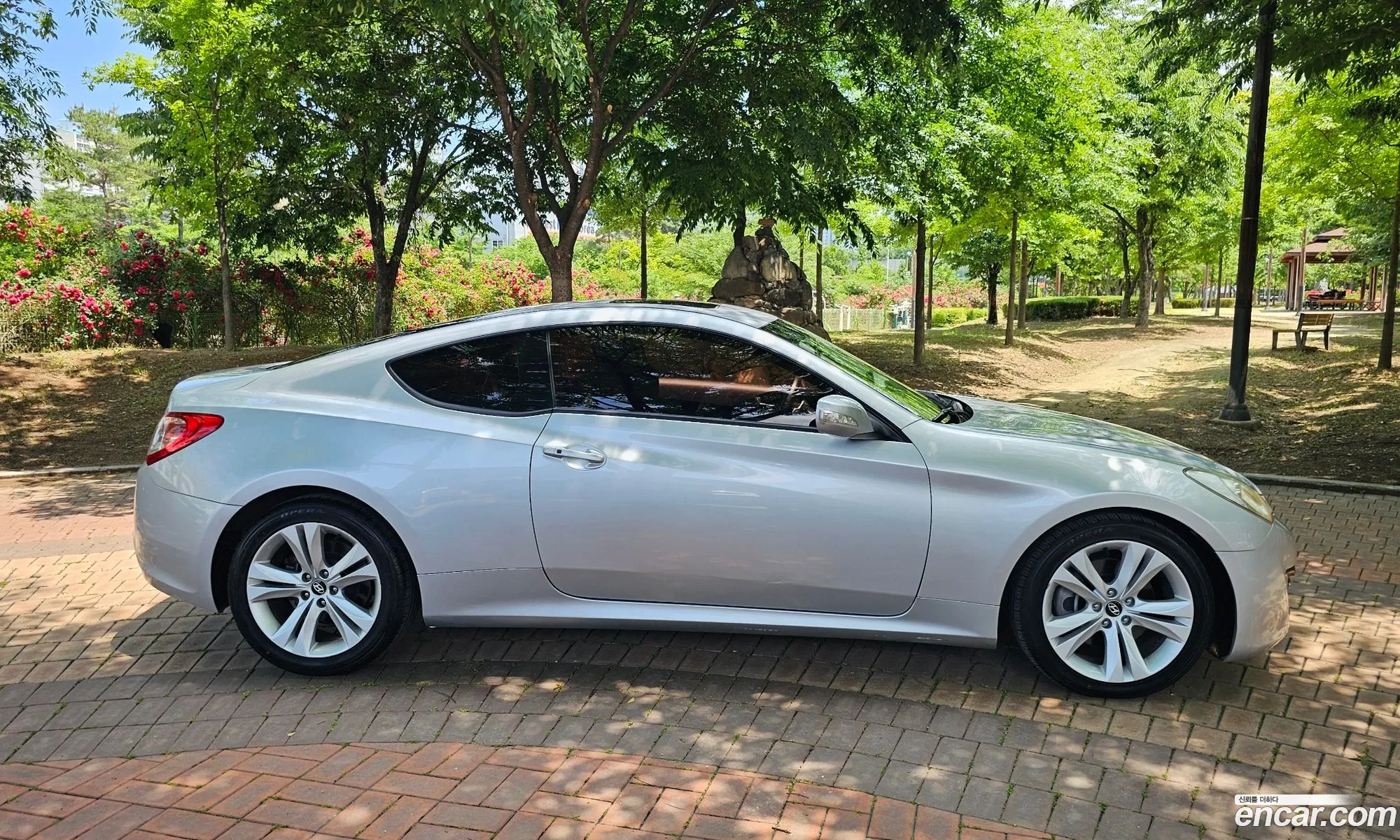 Hyundai Genesis Coupe