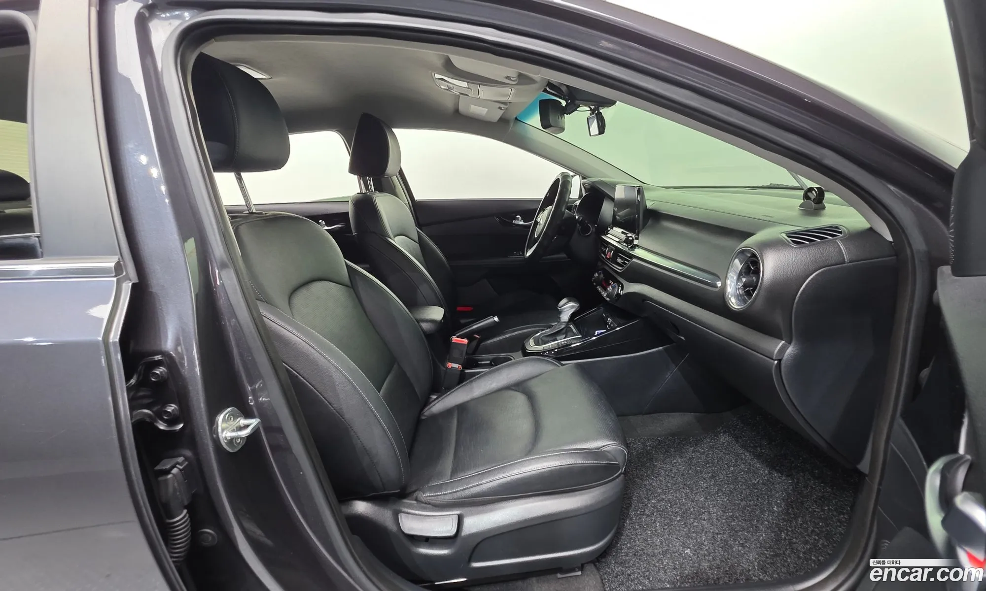 Kia K3 2018 KNAF541BEKA820445 — 8