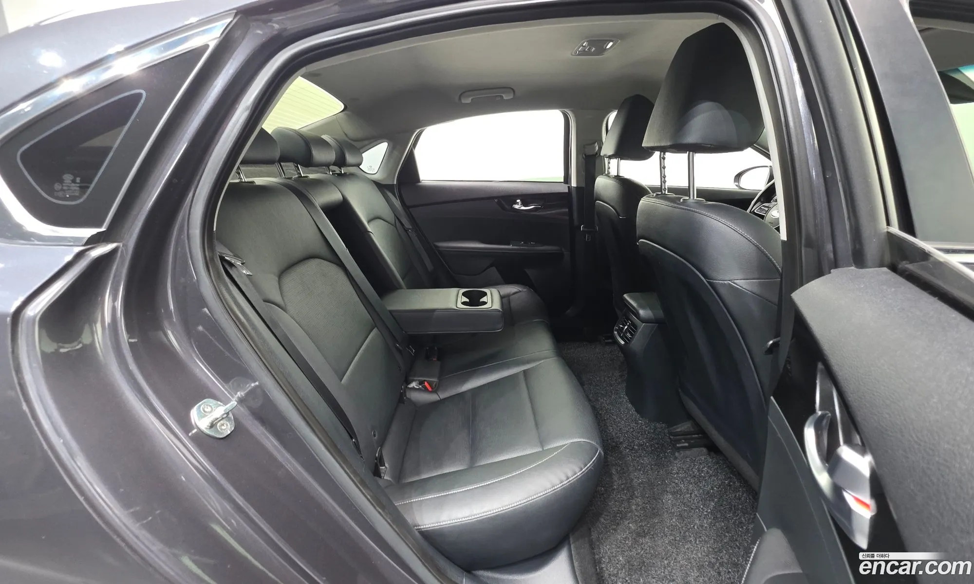 Kia K3 2018 KNAF541BEKA820445 — 12