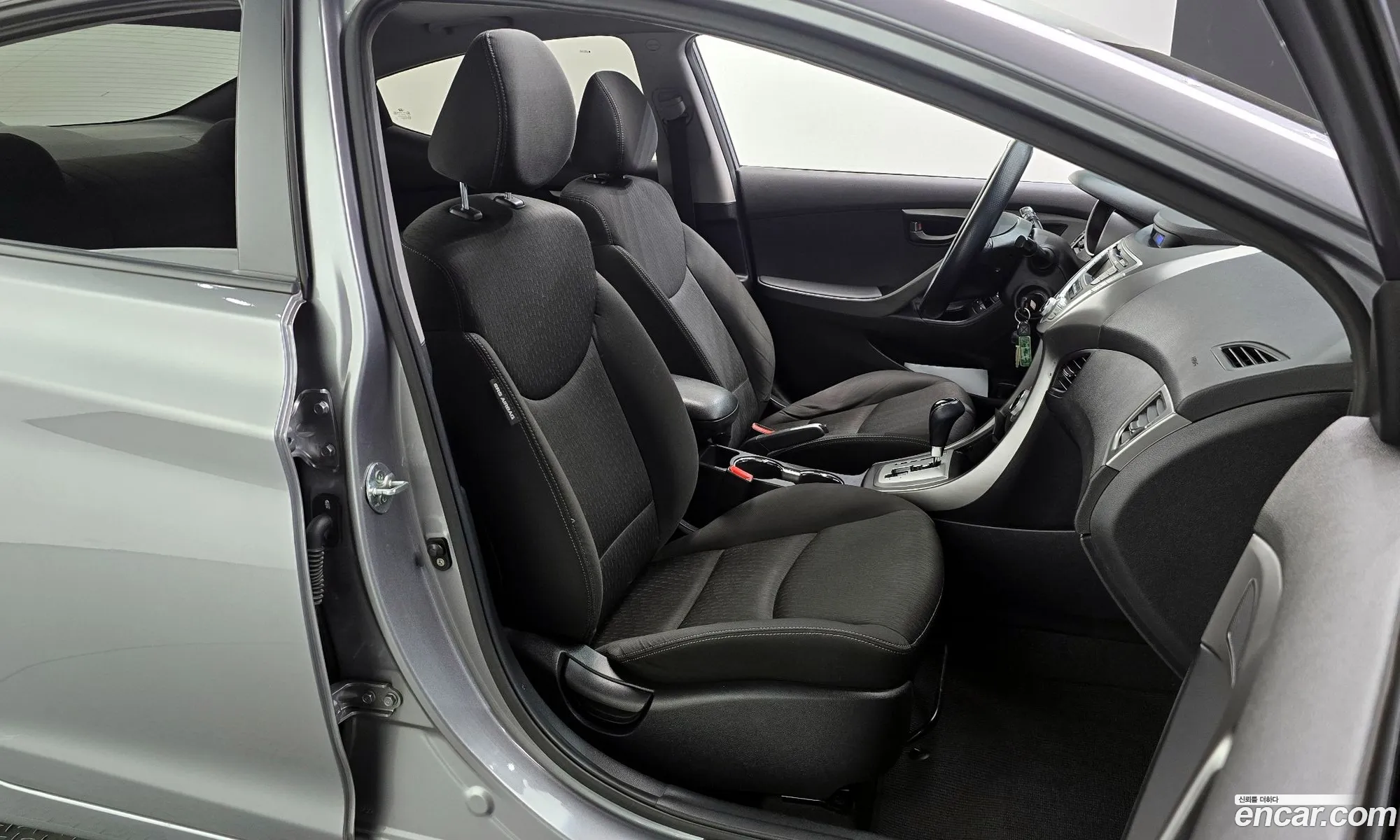 Hyundai Elantra MD 2012 — 16