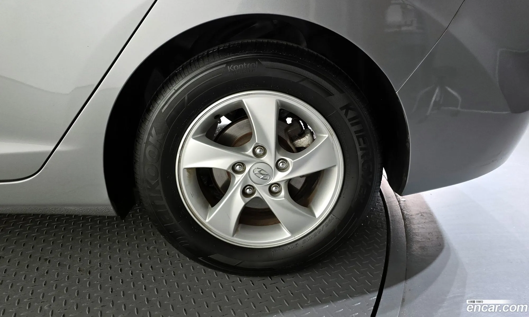 Hyundai Elantra MD 2012 — 12