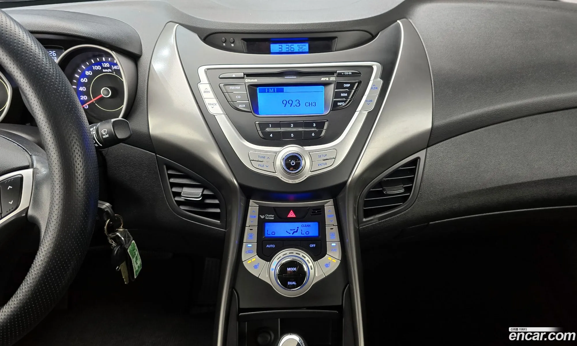 Hyundai Elantra MD 2012 — 28