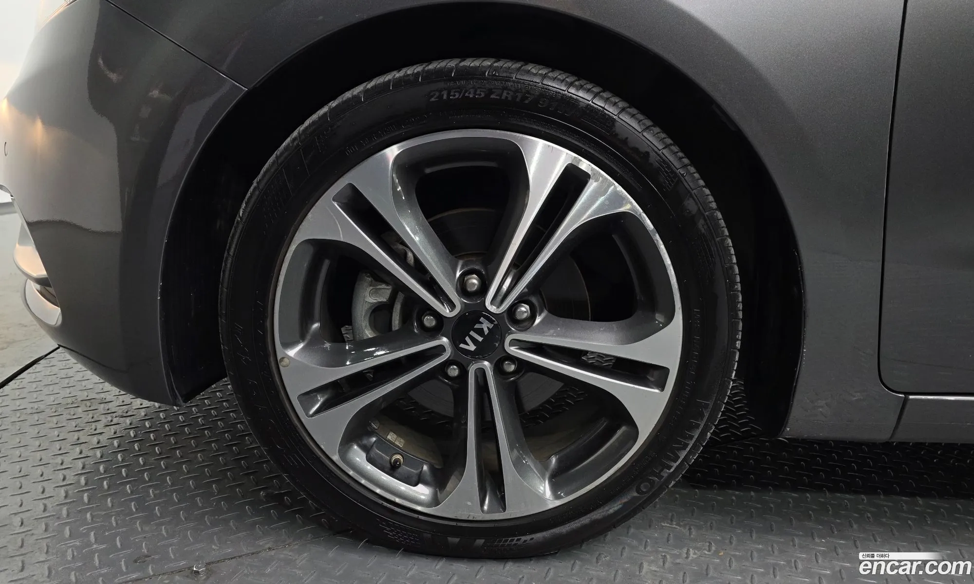 Kia K3 2013 KNAFZ412BDA811016 — 8