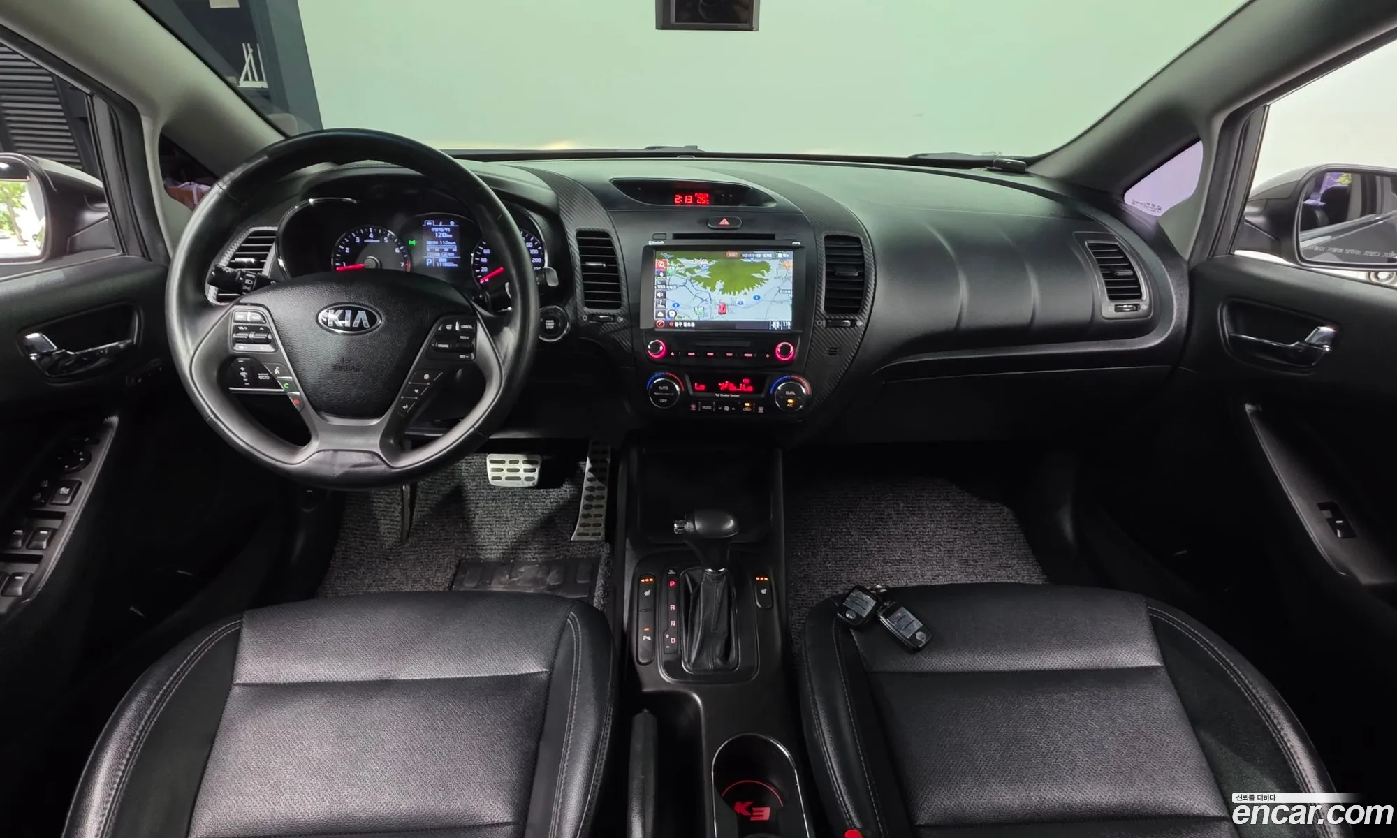 Kia K3 2013 KNAFZ412BDA811016 — 18