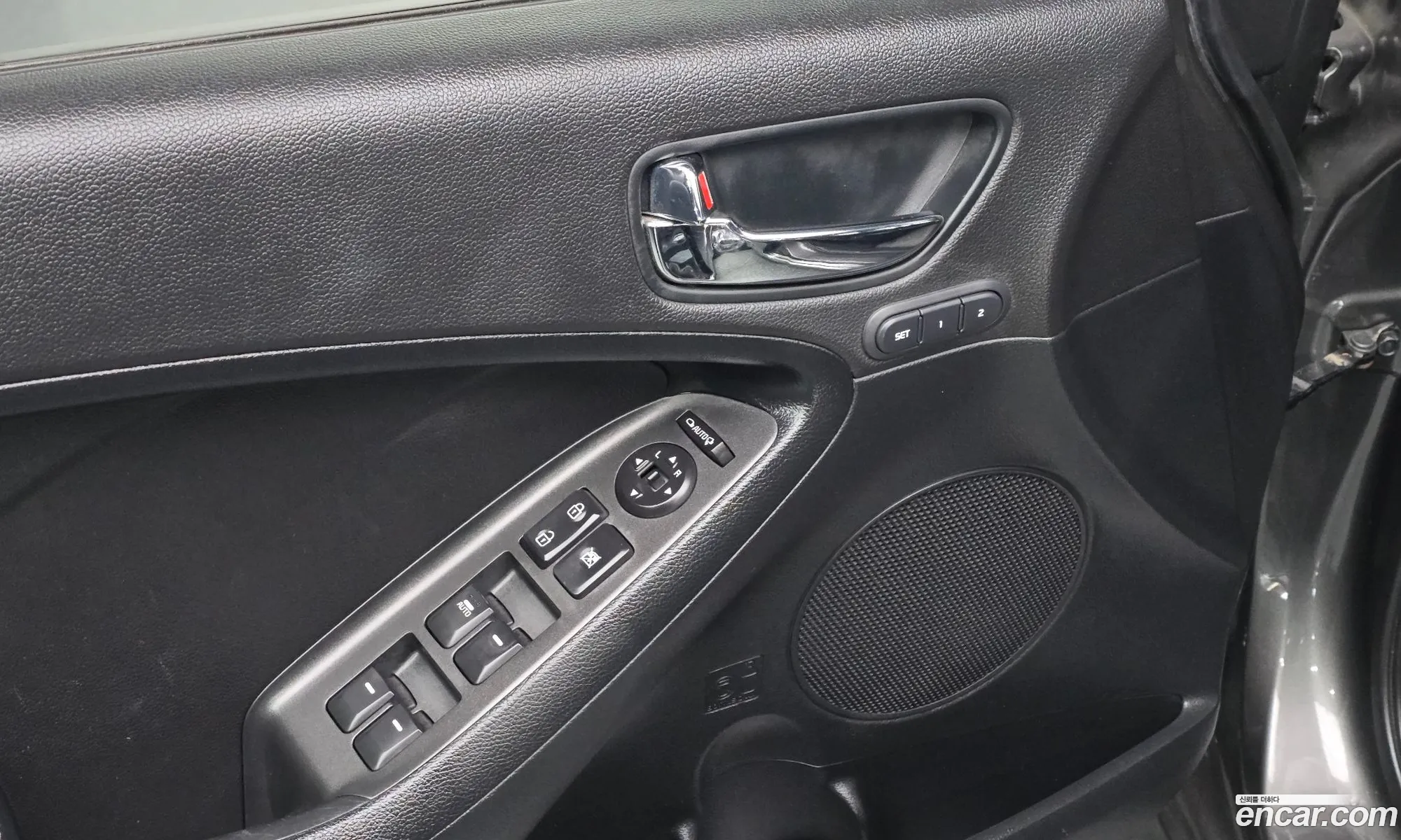 Kia K3 2013 KNAFZ412BDA811016 — 13