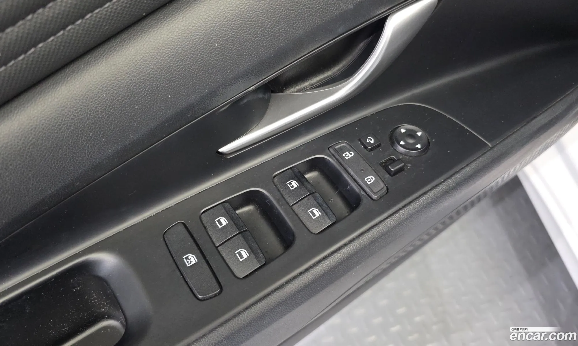 Hyundai Elantra 2020 KMHLM41EEMU027639 — 8