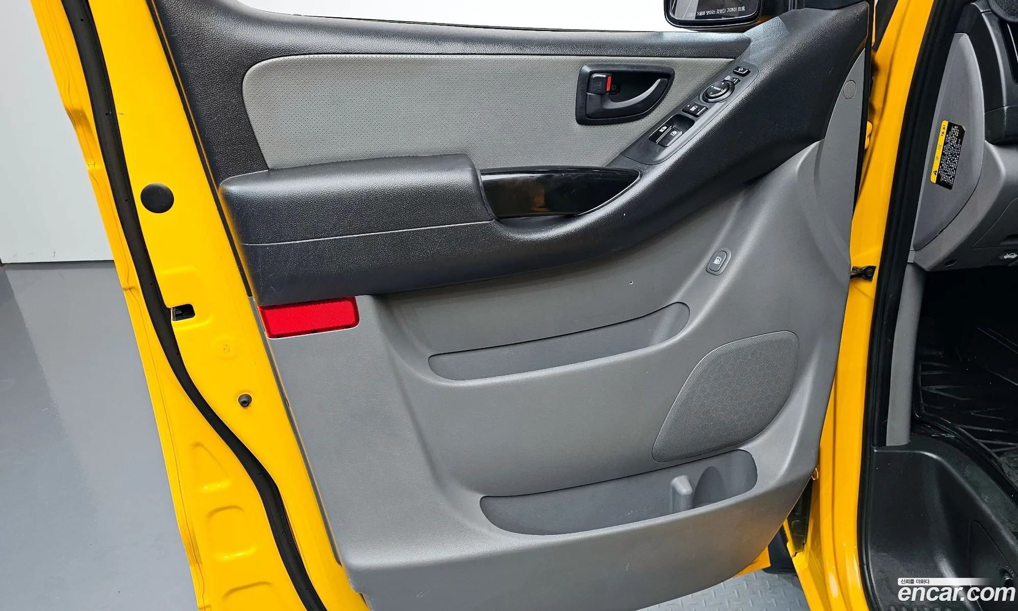 Hyundai Grand Starex 2018 — 26
