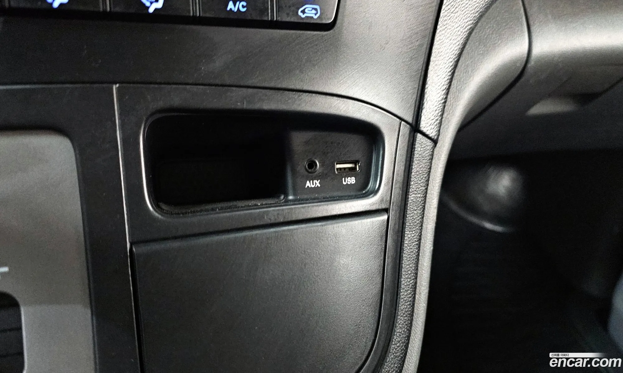 Hyundai Grand Starex 2018 — 11