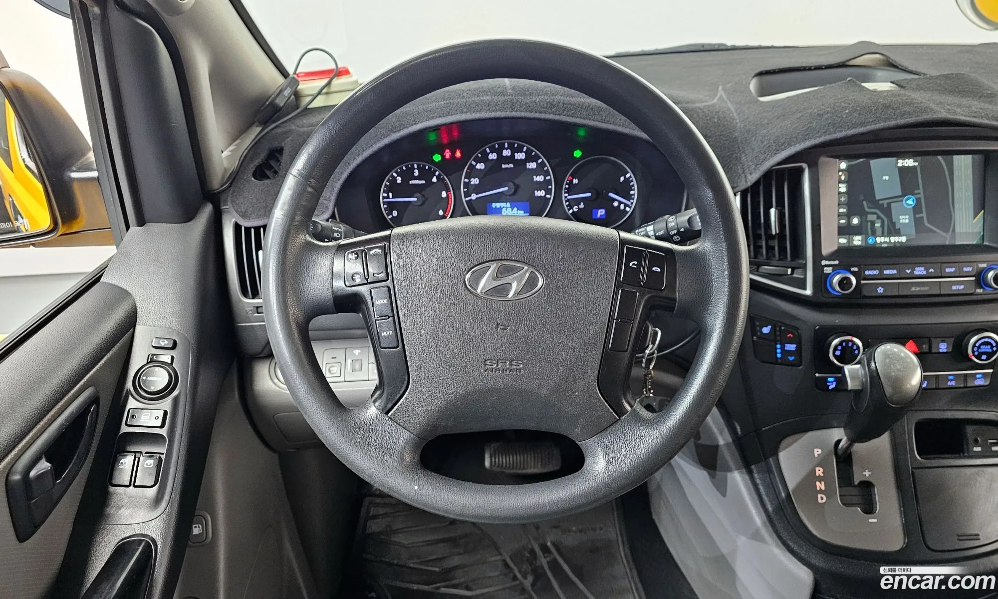 Hyundai Grand Starex 2018 — 12