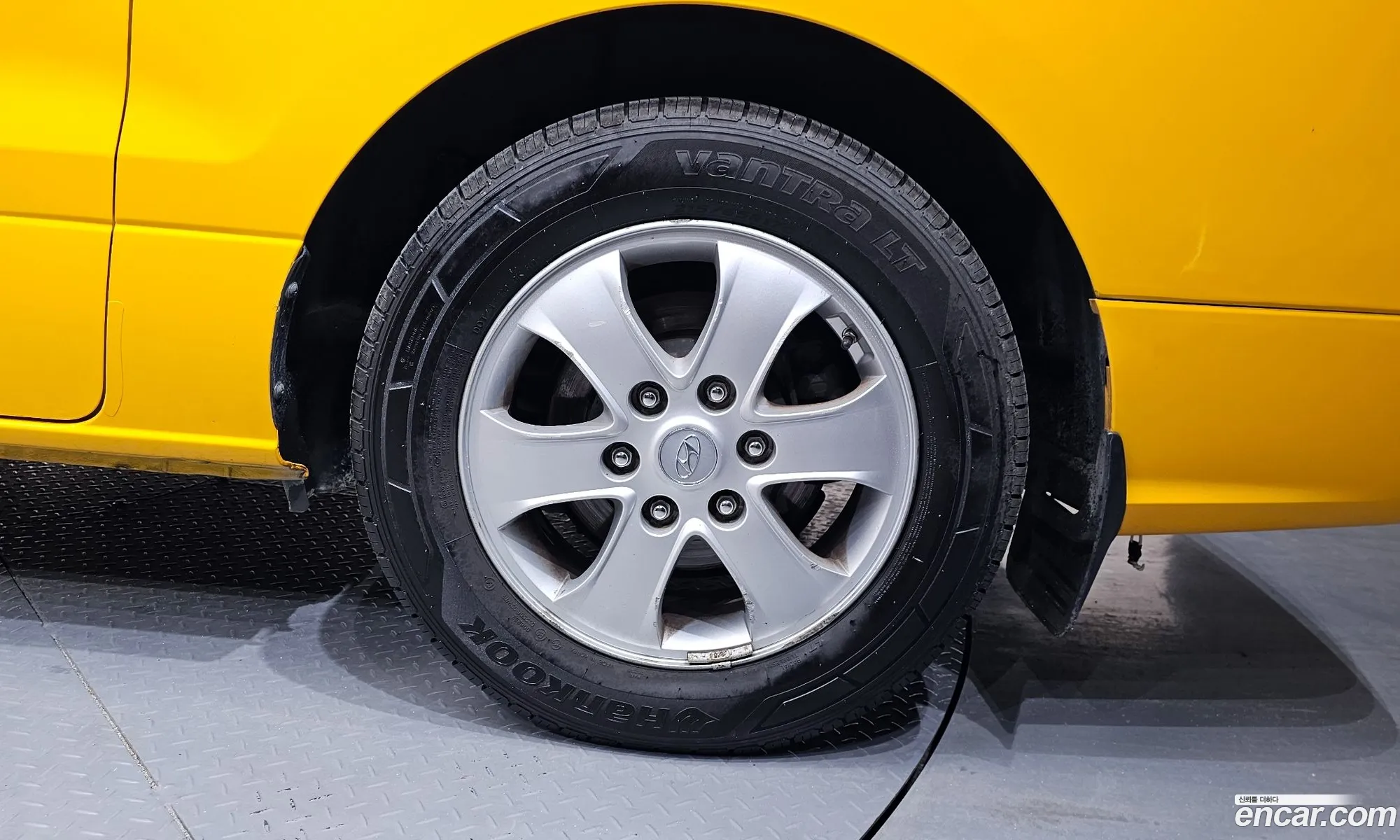 Hyundai Grand Starex 2018 — 19