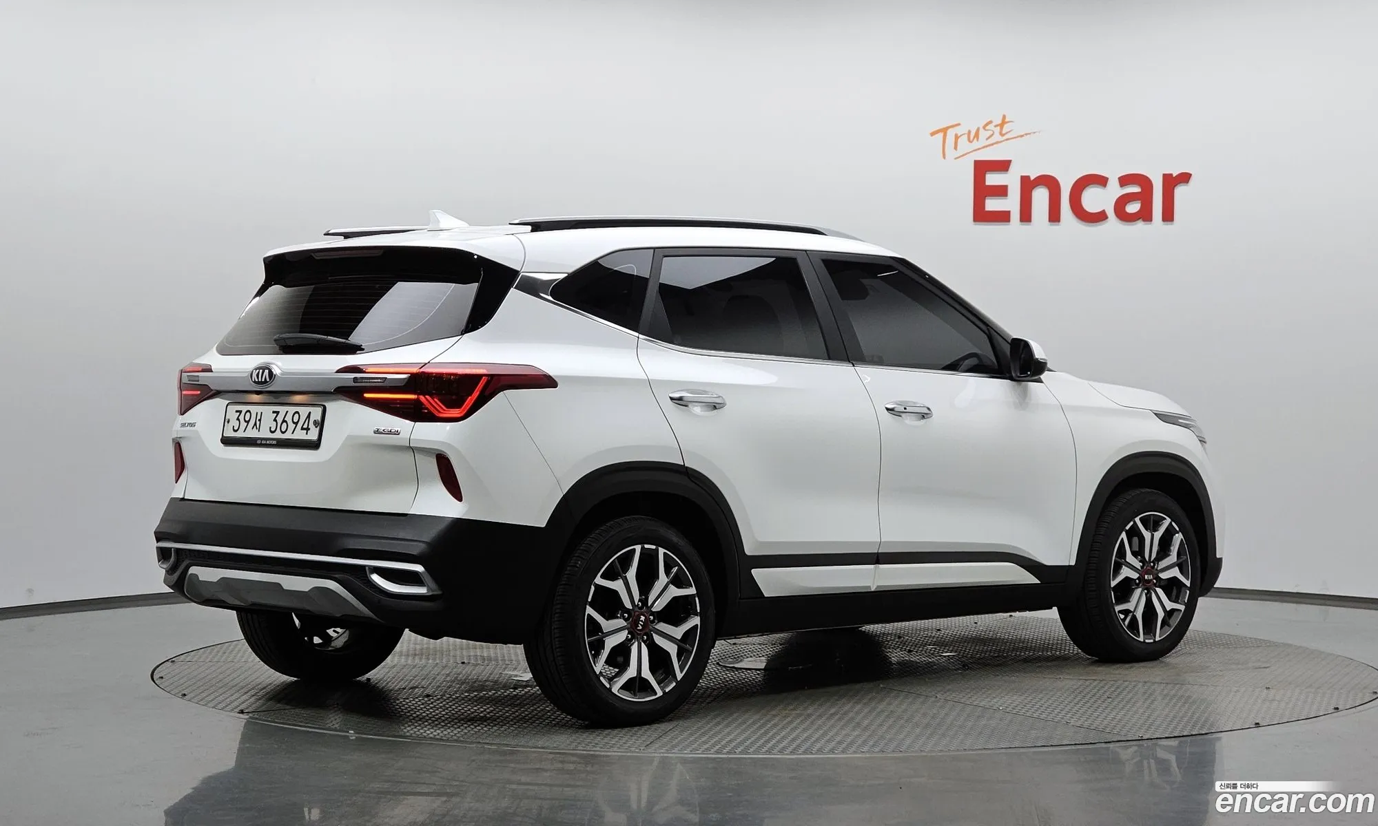 Kia Seltos 2019 KNAET812GLK003976 — 7