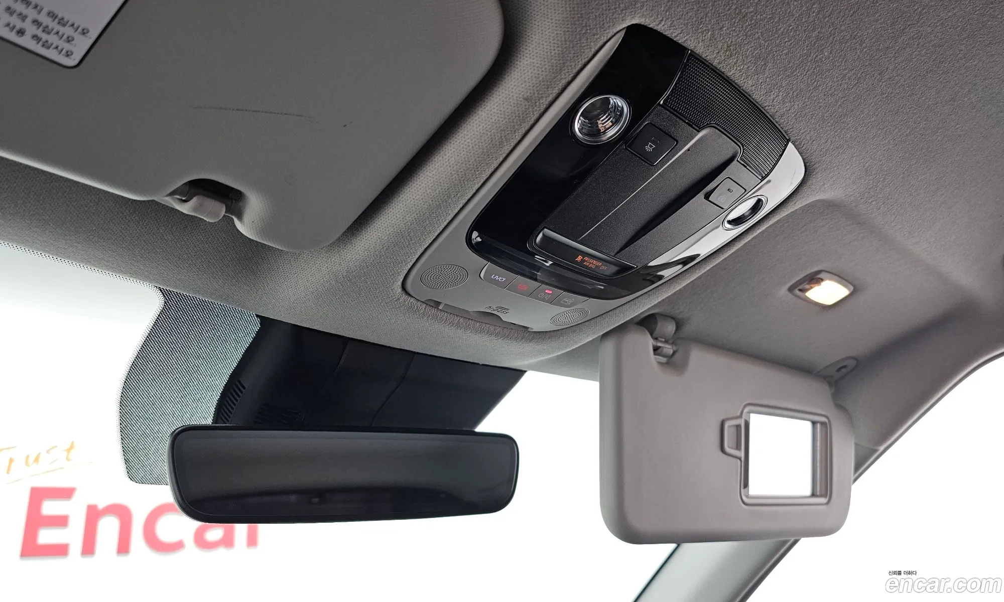 Kia Seltos 2019 KNAET812GLK003976 — 19