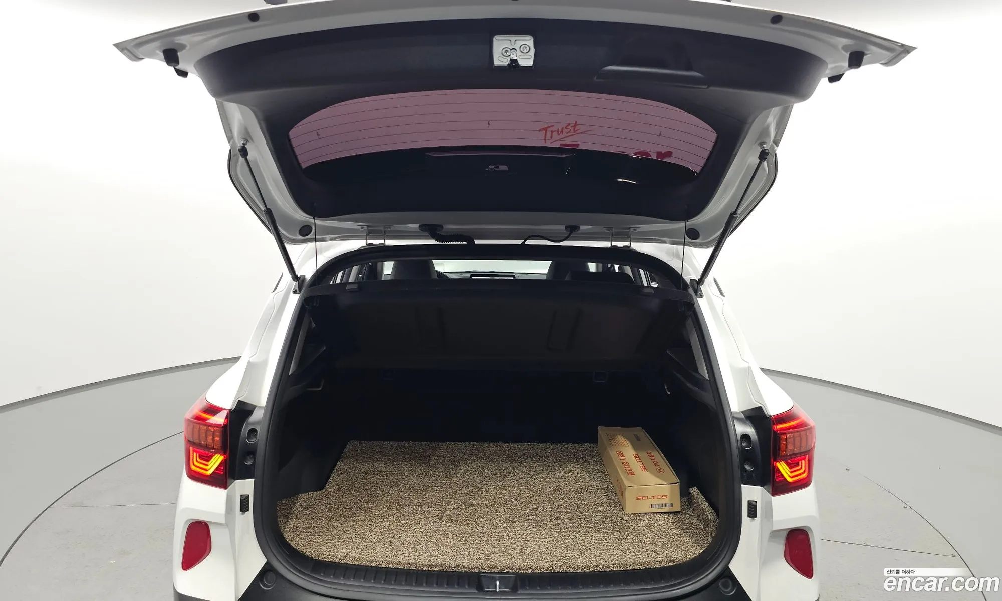 Kia Seltos 2019 KNAET812GLK003976 — 24