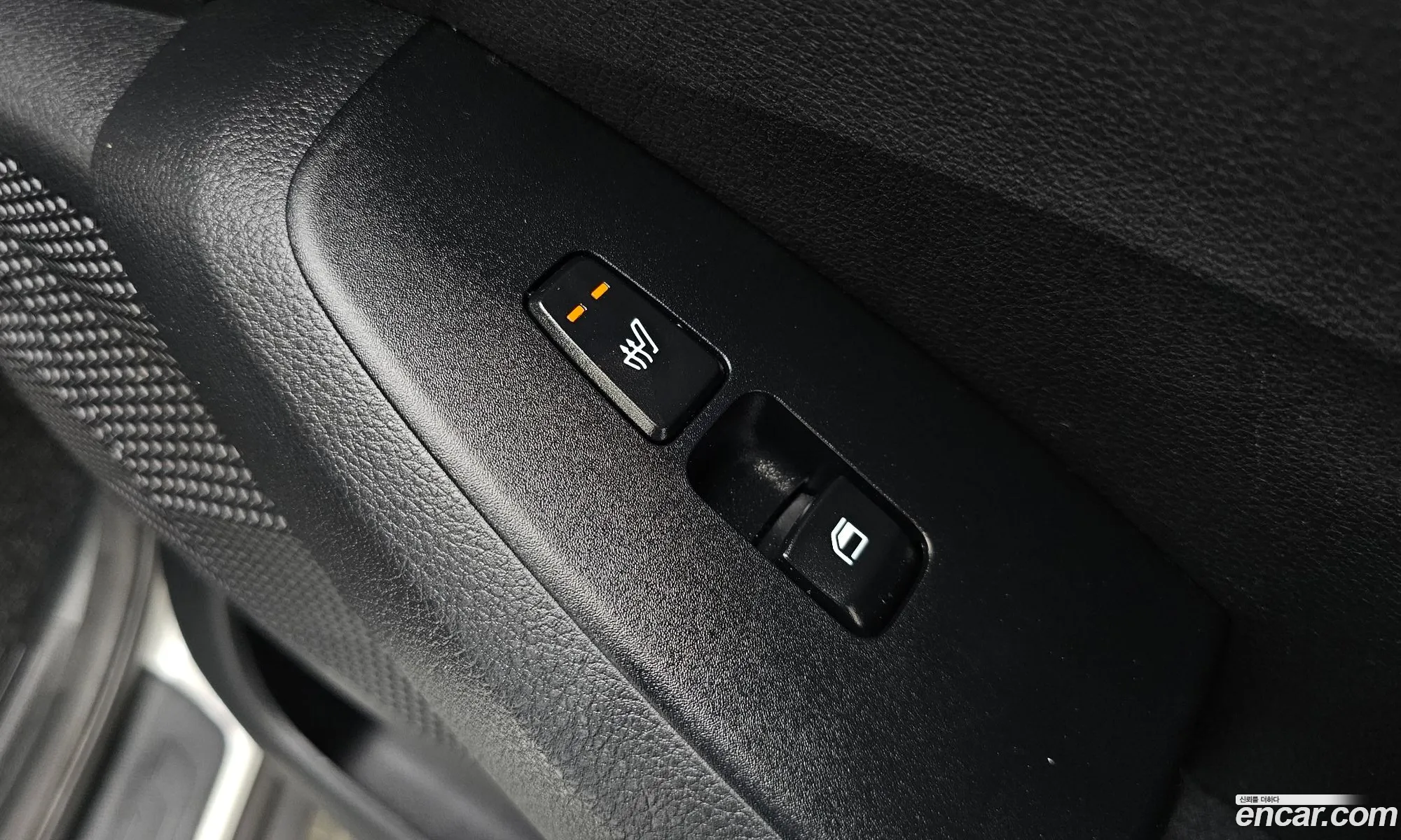 Kia Seltos 2019 KNAET812GLK003976 — 14