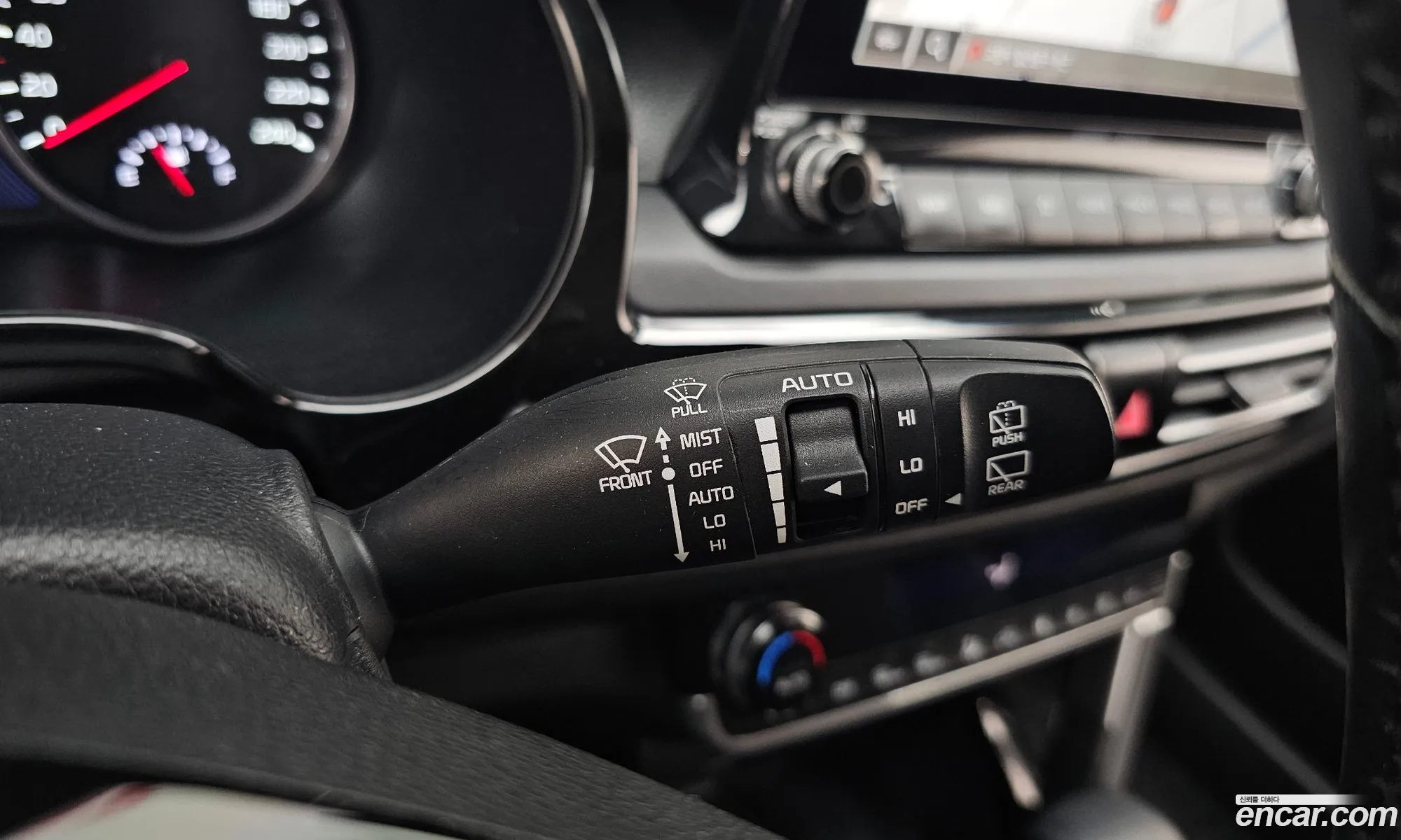 Kia Seltos 2019 KNAET812GLK003976 — 6