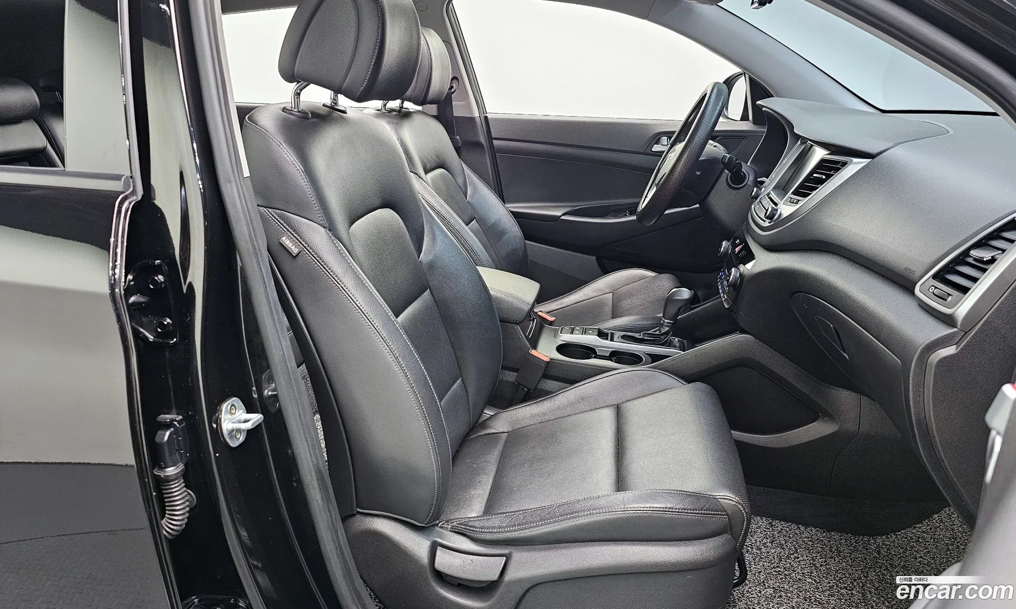 Hyundai Tucson 2017 — 28