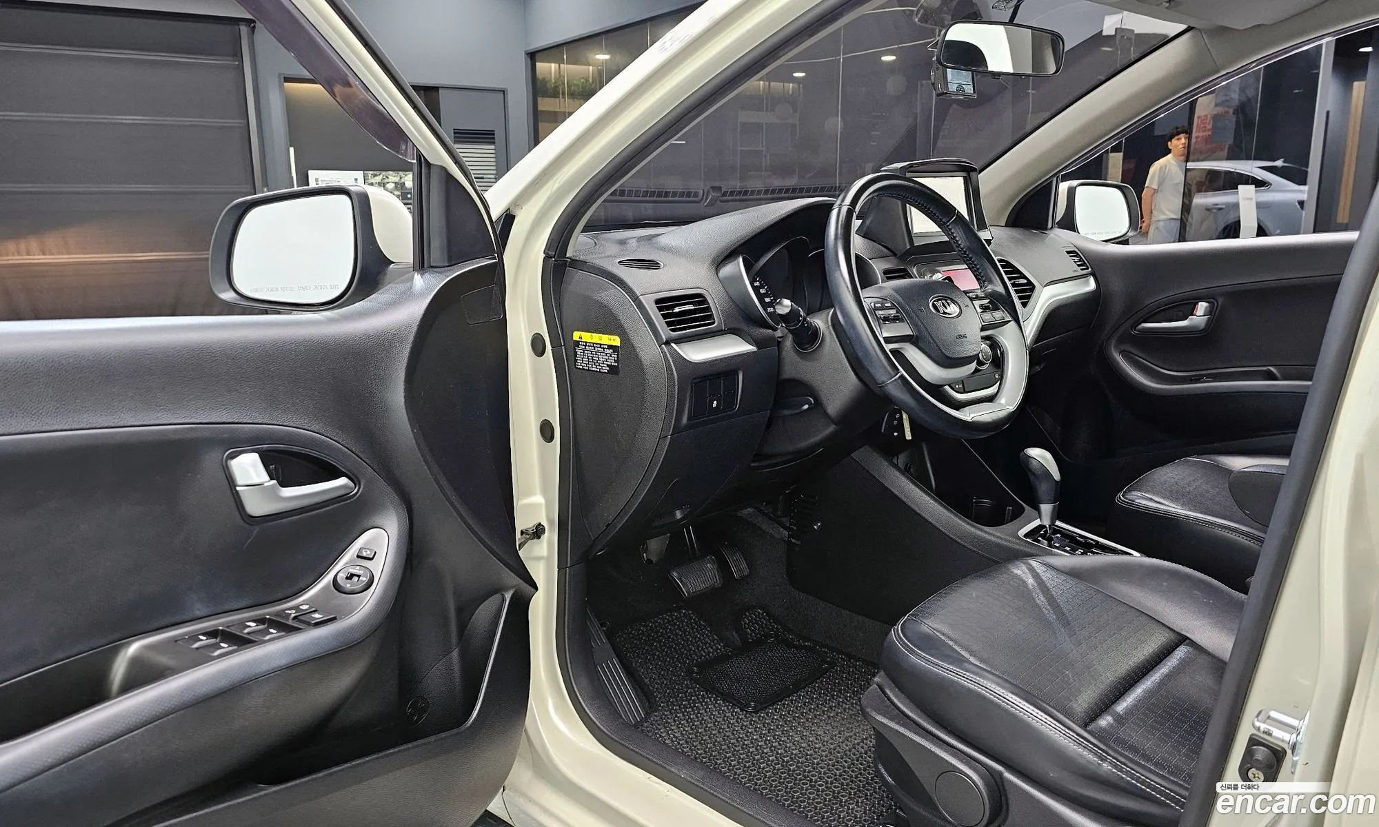 Kia Morning 2015 — 23
