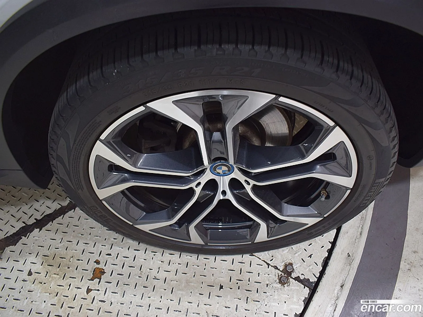 BMW X5 2022 — 20