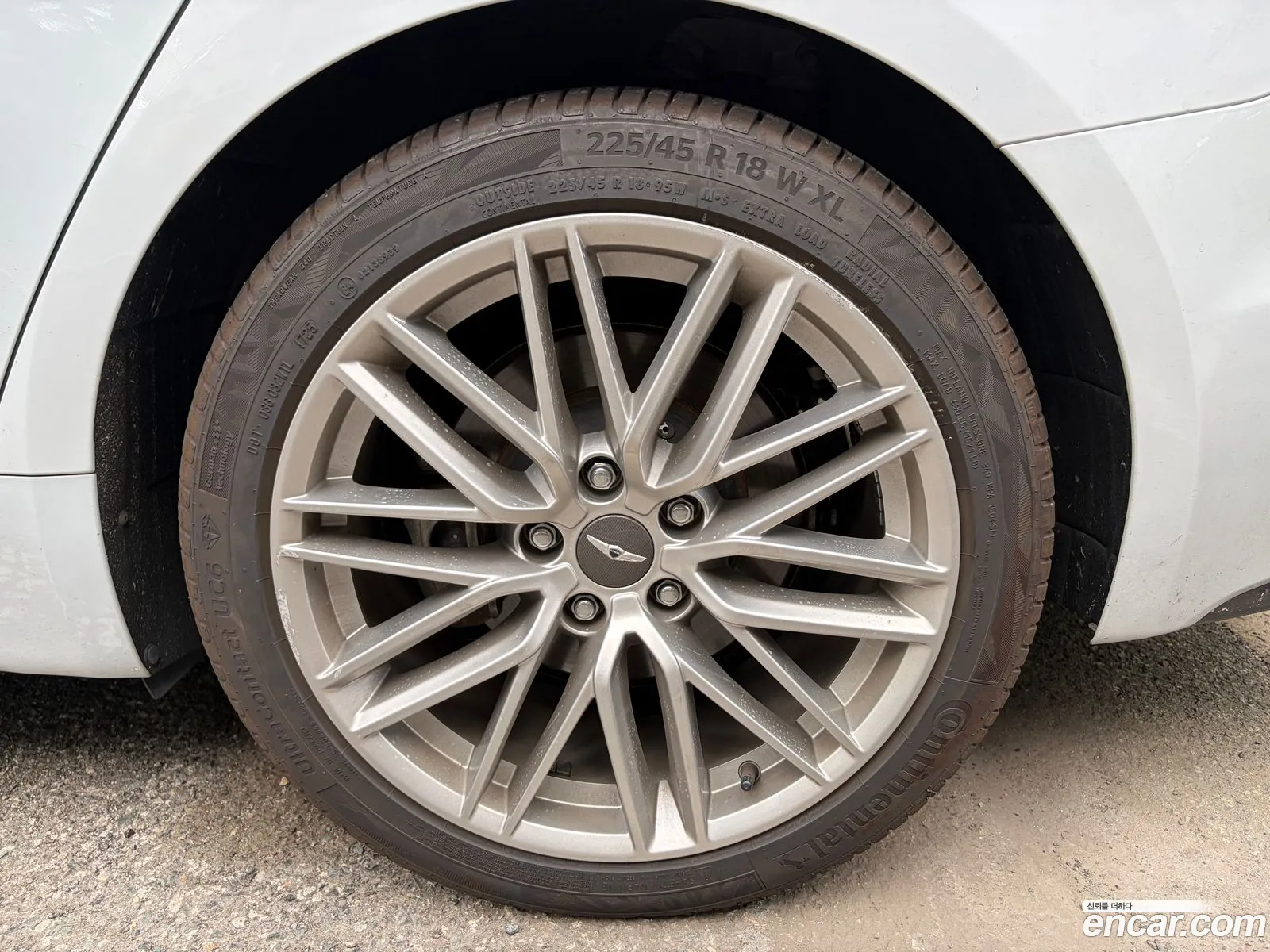 Genesis G70 2020 — 5