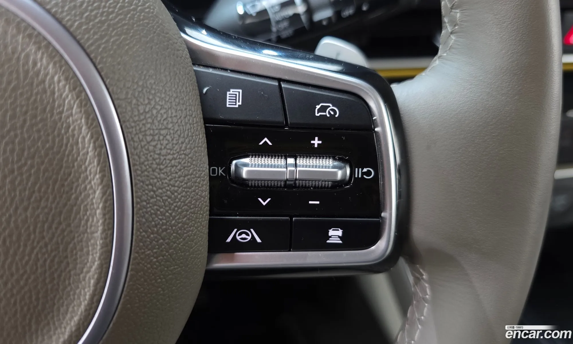 Kia Carnival 2024 KNANE81BBRS417296 — 13