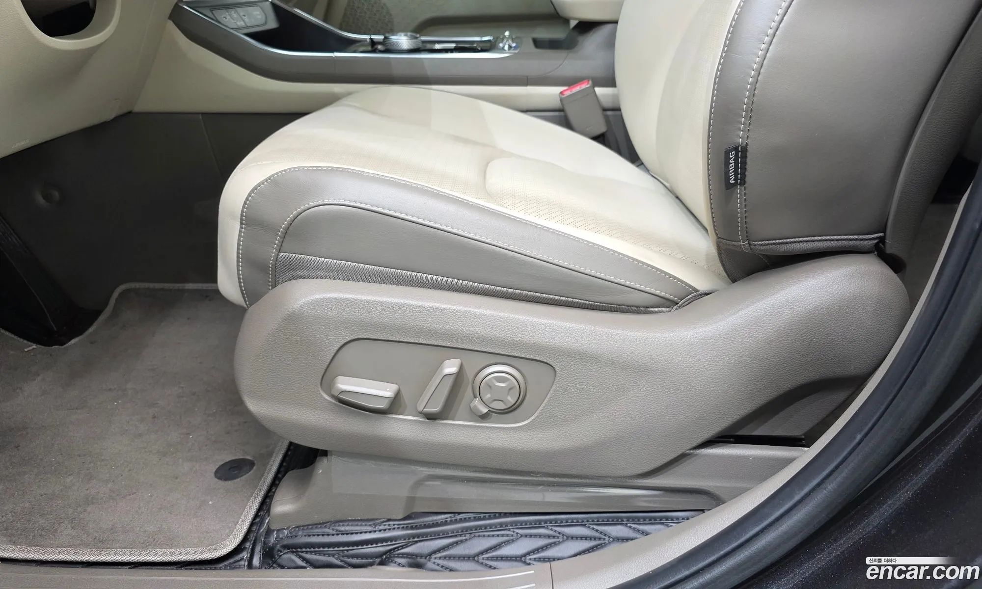 Kia Carnival 2024 KNANE81BBRS417296 — 8