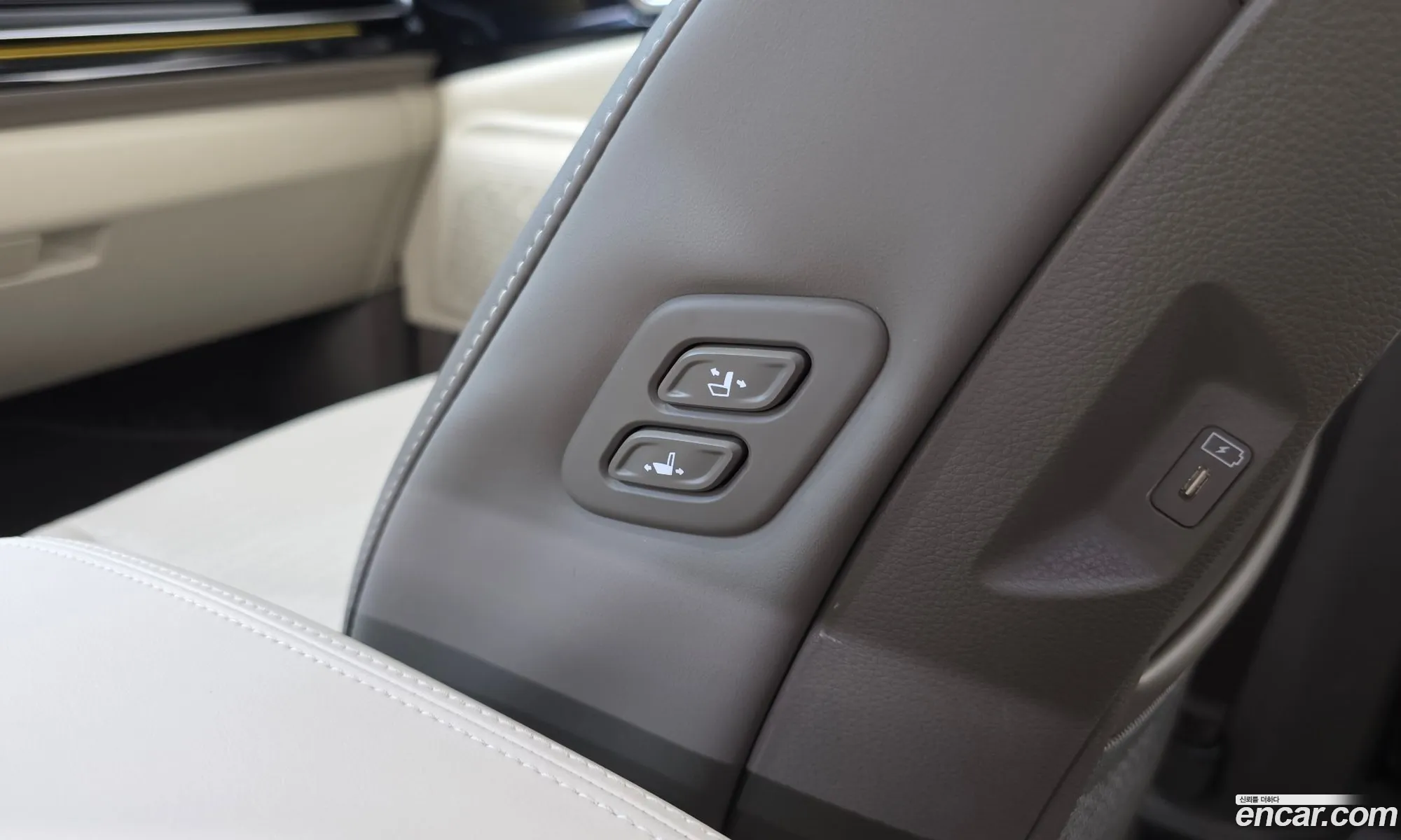 Kia Carnival 2024 KNANE81BBRS417296 — 12