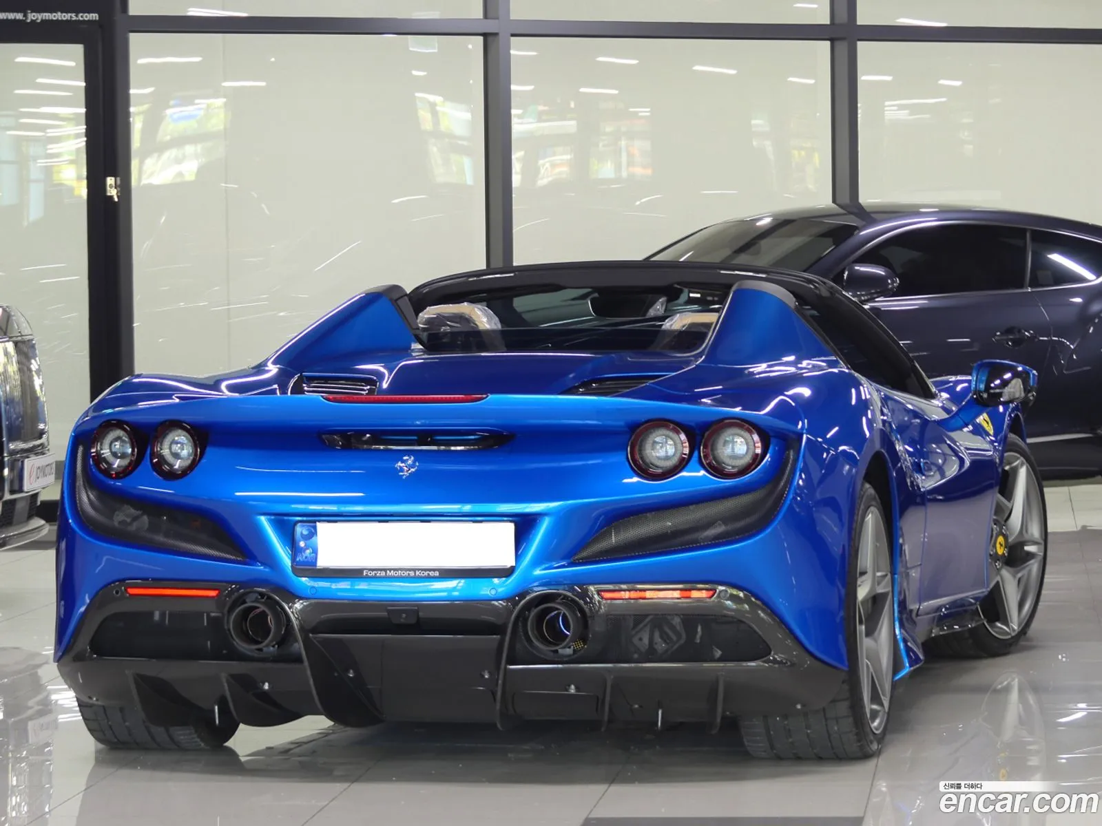 Ferrari F8 Spider 2022 — 8