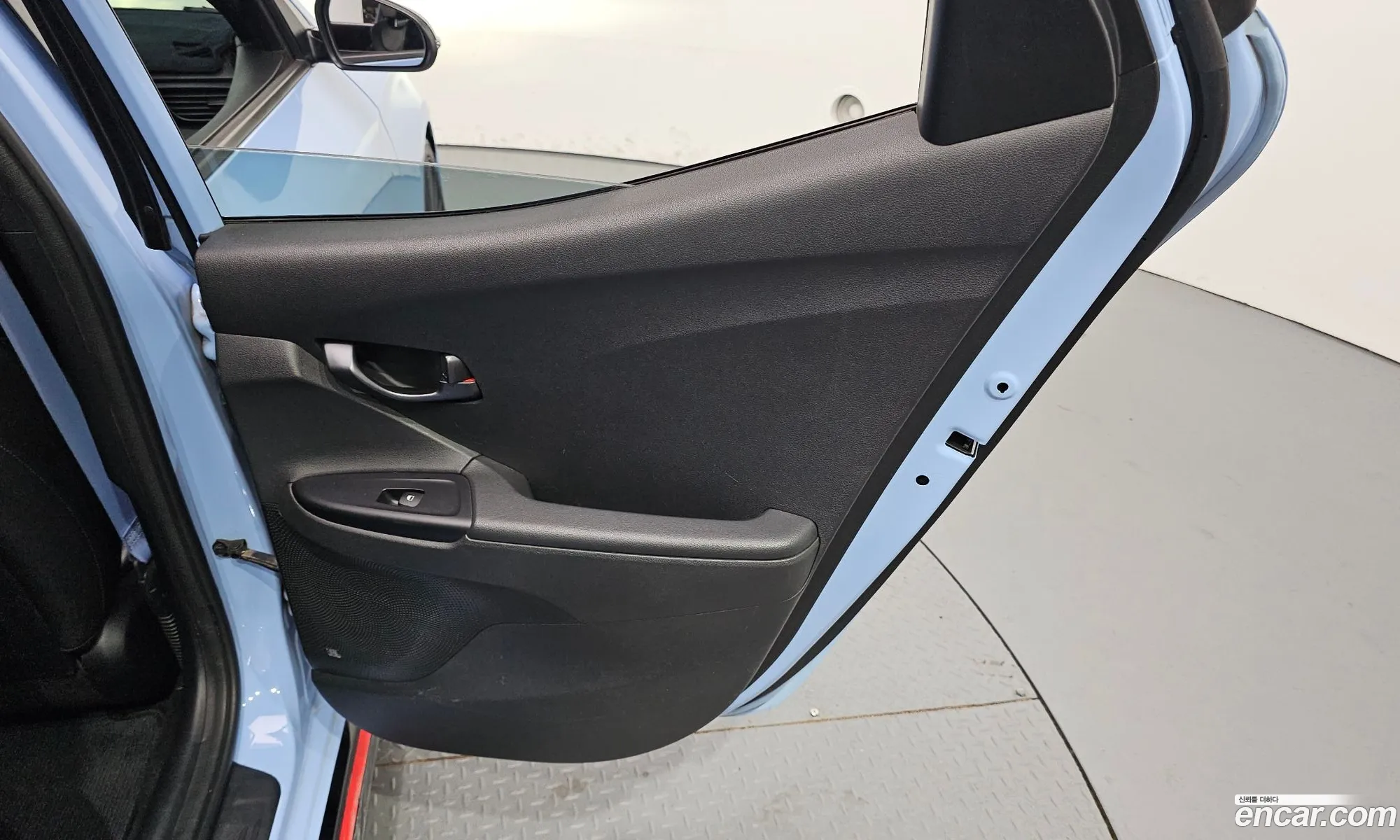 Hyundai Veloster 2019 — 26