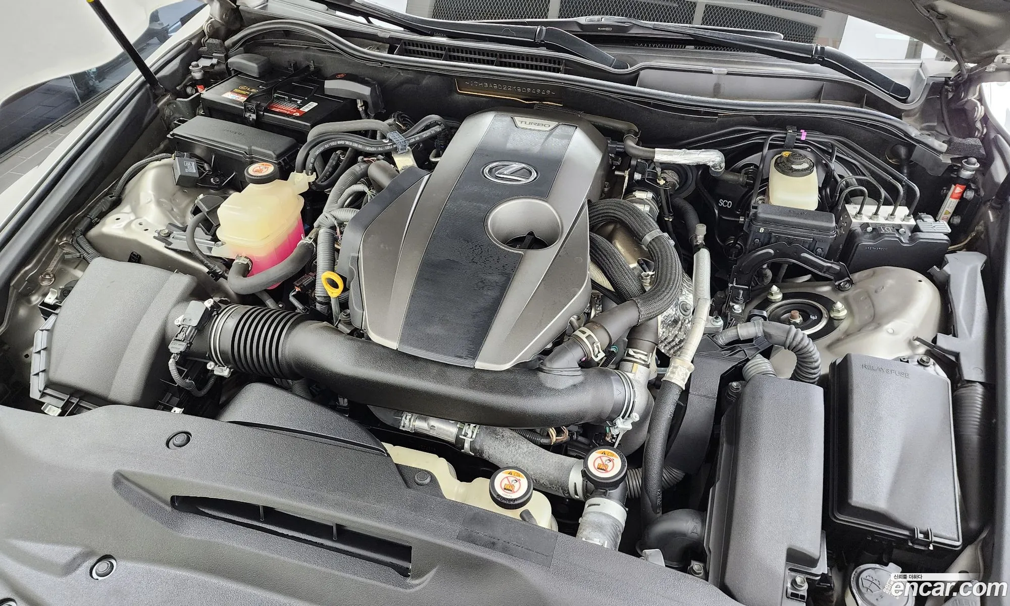 Lexus IS300 2019 JTHBA5D22K5094949 — 29