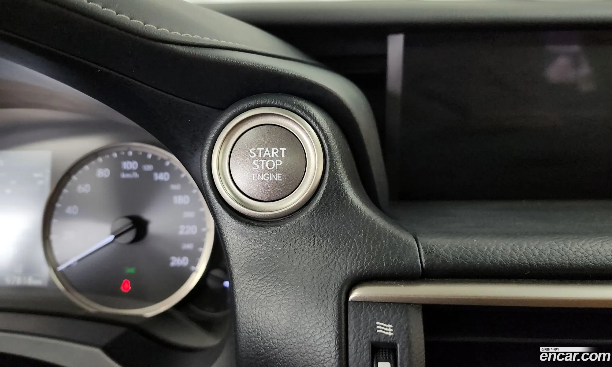 Lexus IS300 2019 JTHBA5D22K5094949 — 37