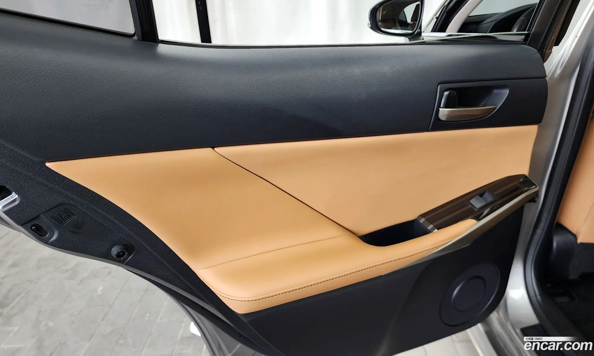 Lexus IS300 2019 JTHBA5D22K5094949 — 3