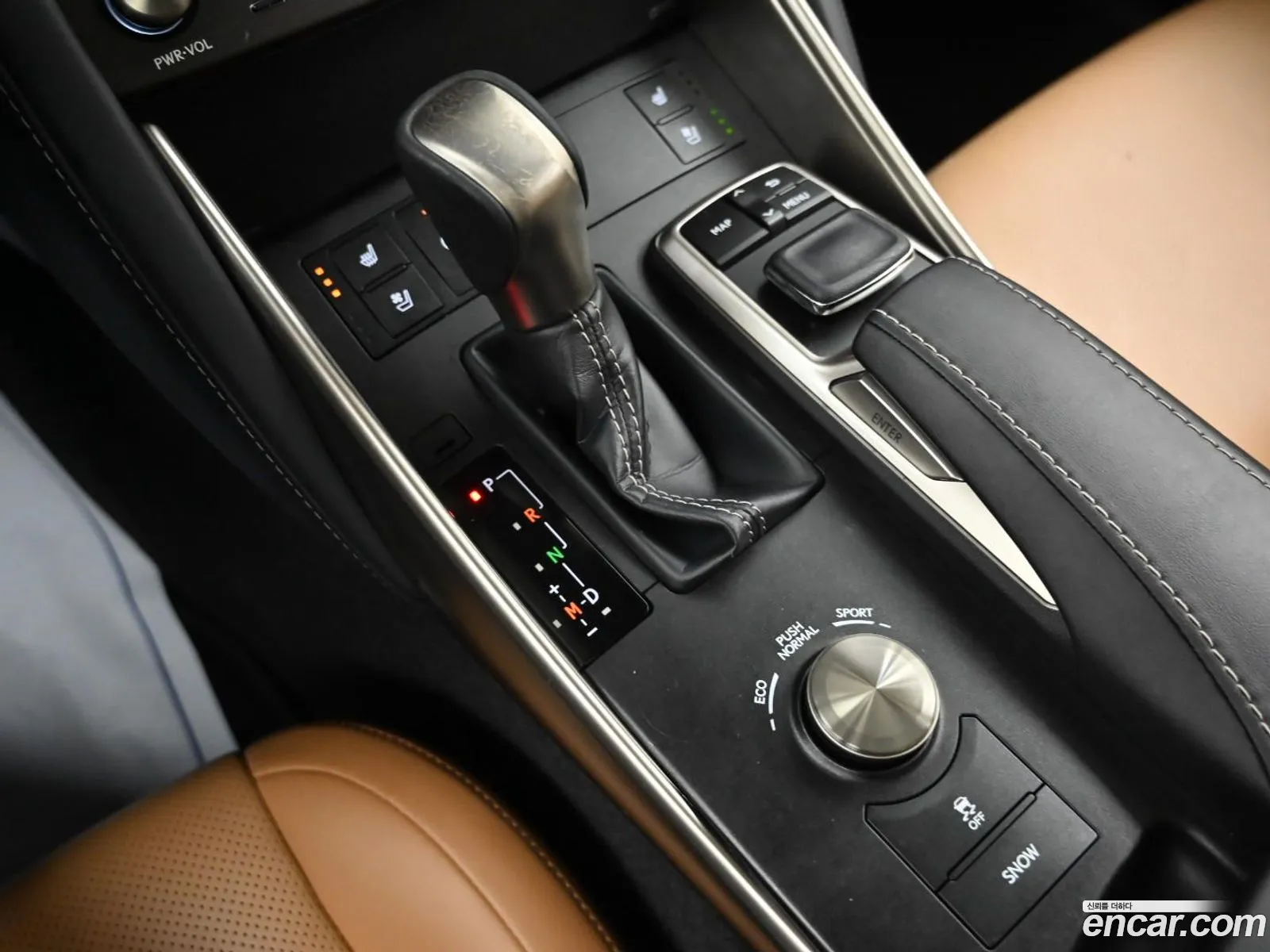 Lexus IS300 2019 JTHBA5D22K5094949 — 9