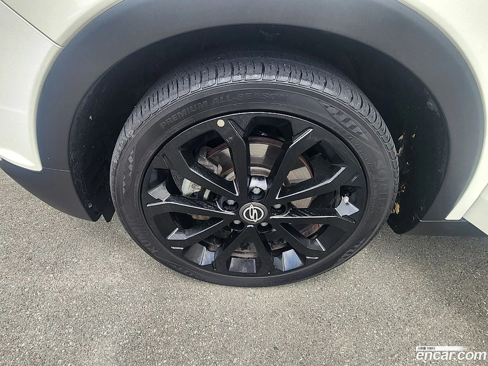 KG Mobility (SsangYong) Tivoli 2016 — 6
