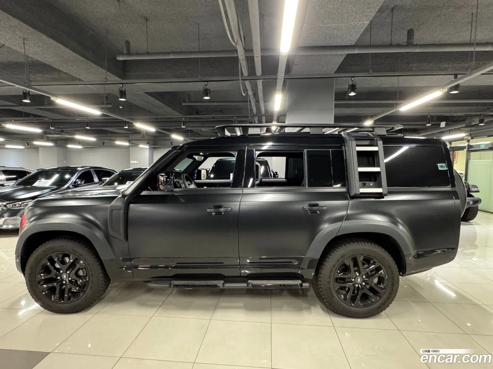 Land Rover Defender 2024 — 6