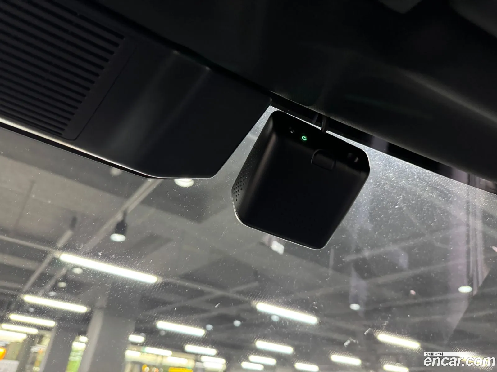Land Rover Defender 2024 — 17