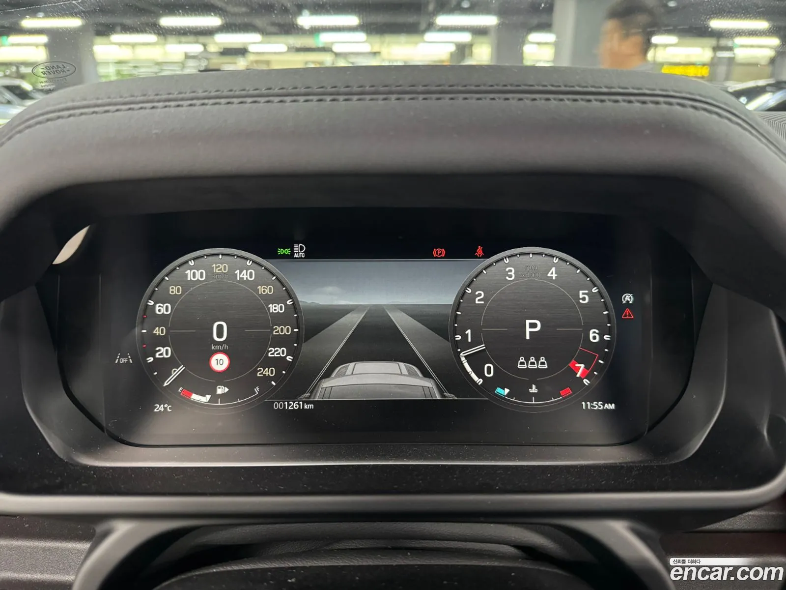 Land Rover Defender 2024 — 16