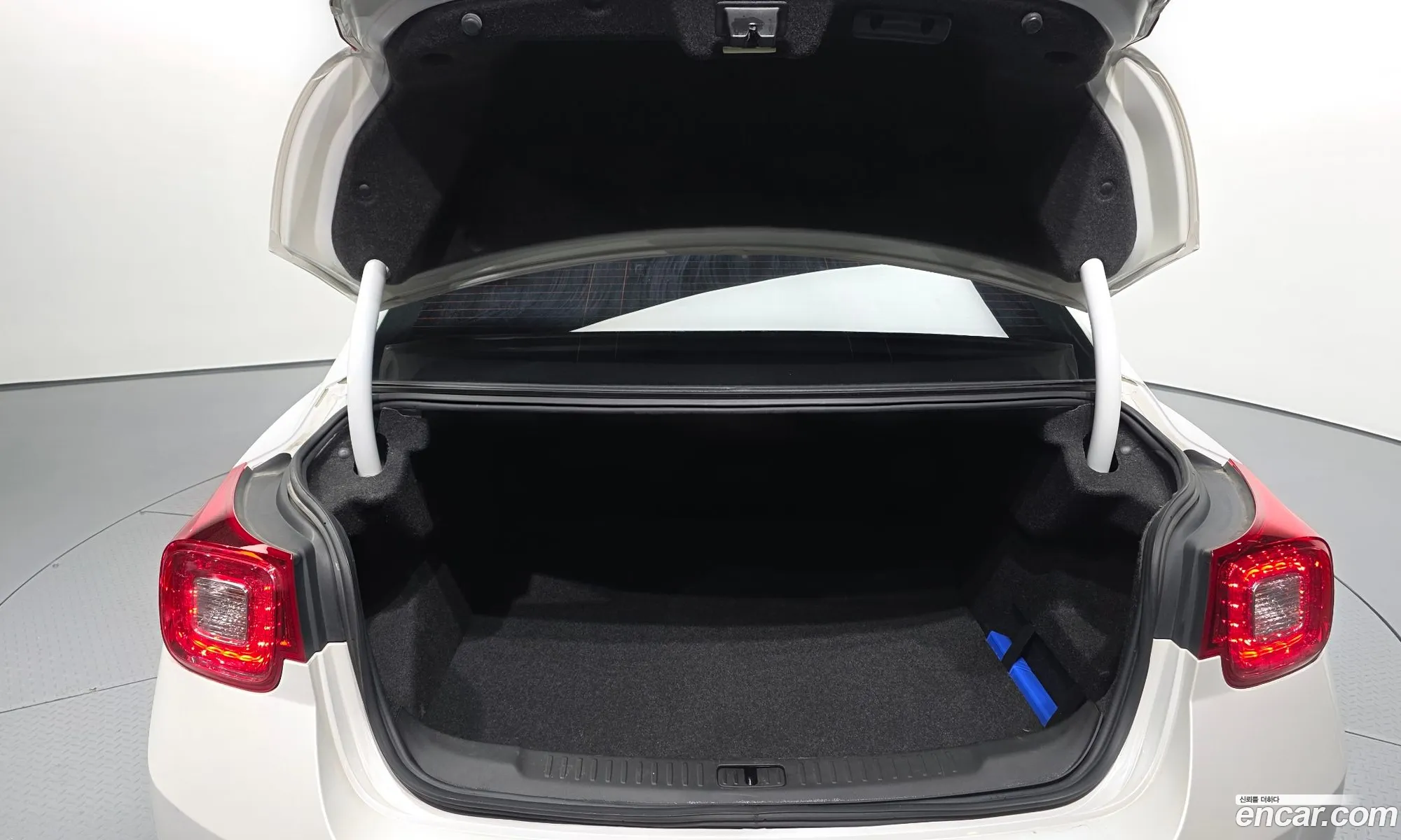 Chevrolet (GM Daewoo) Malibu 2013 — 27