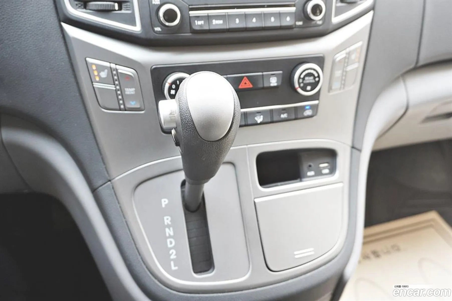Hyundai Grand Starex 2019 — 10