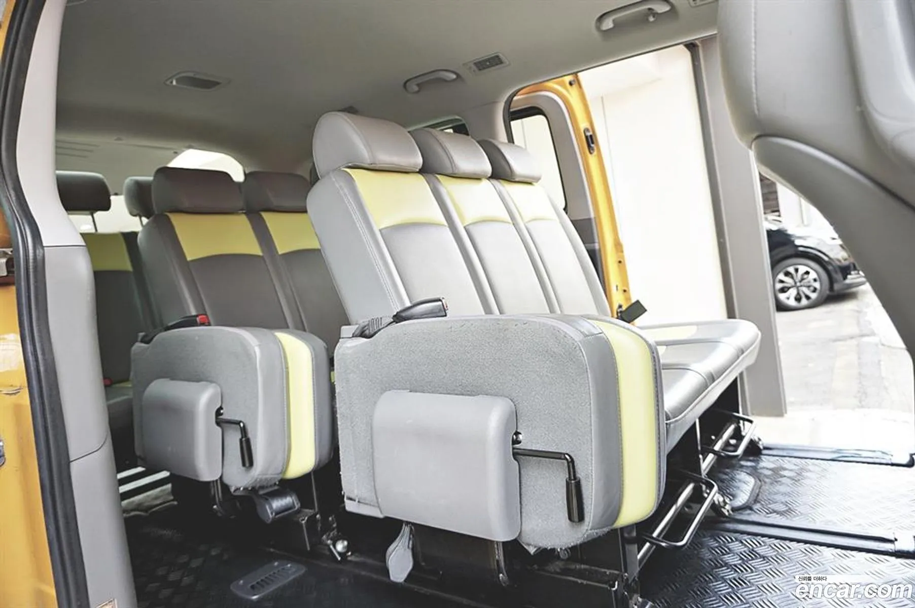 Hyundai Grand Starex 2019 — 18