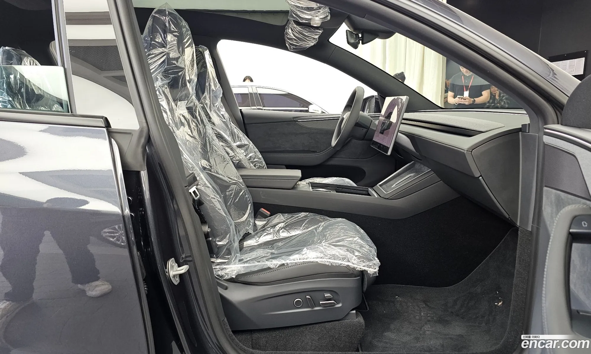 Tesla Model Y 2026 LPWYGCEK4TC683363 — 28
