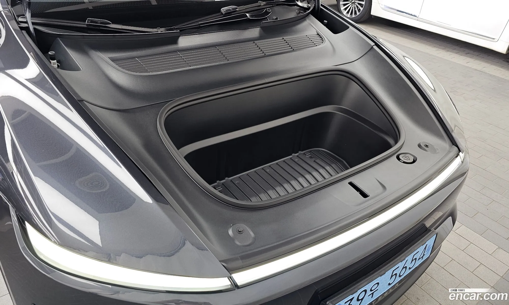 Tesla Model Y 2026 LPWYGCEK4TC683363 — 9