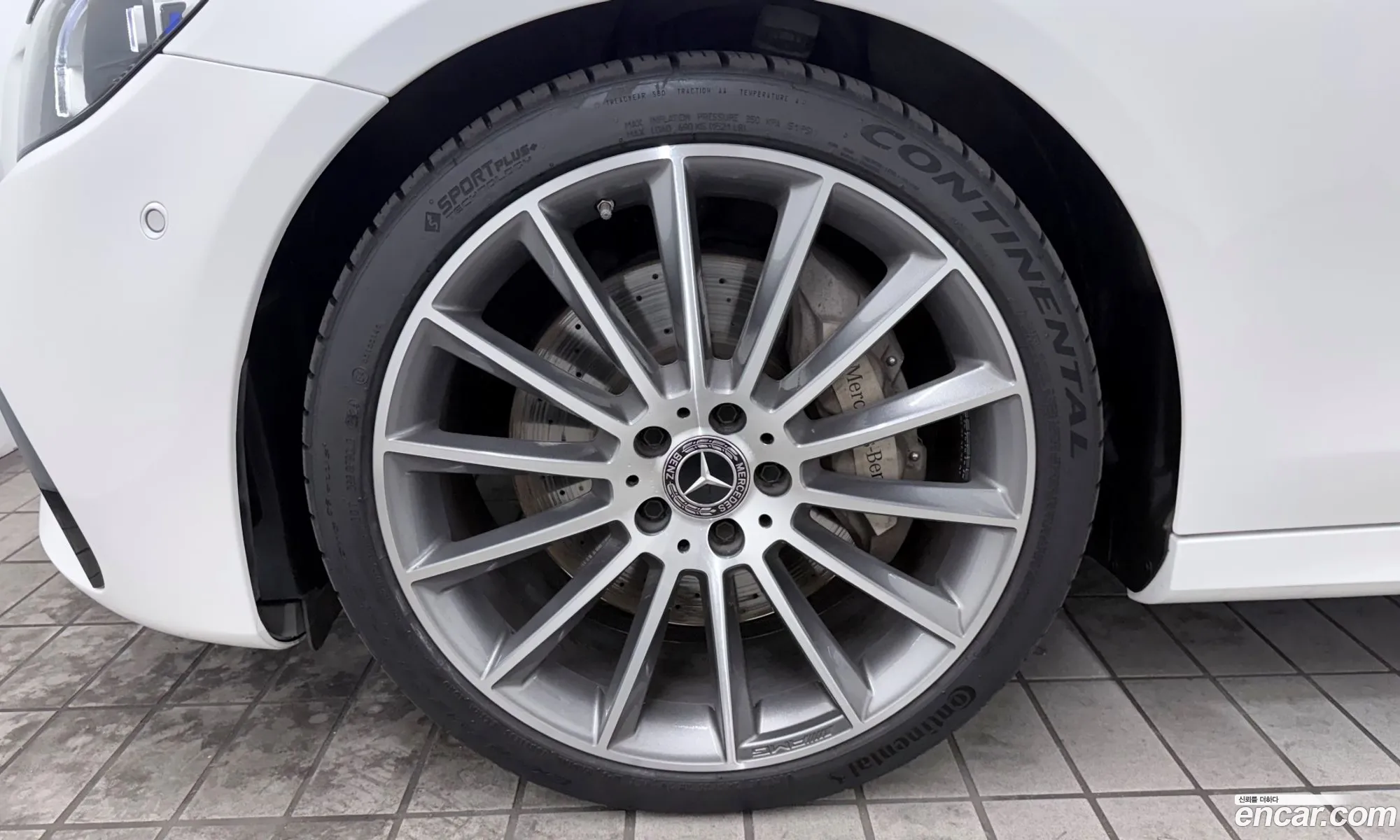 Mercedes-Benz E-Class W213 2022 — 15