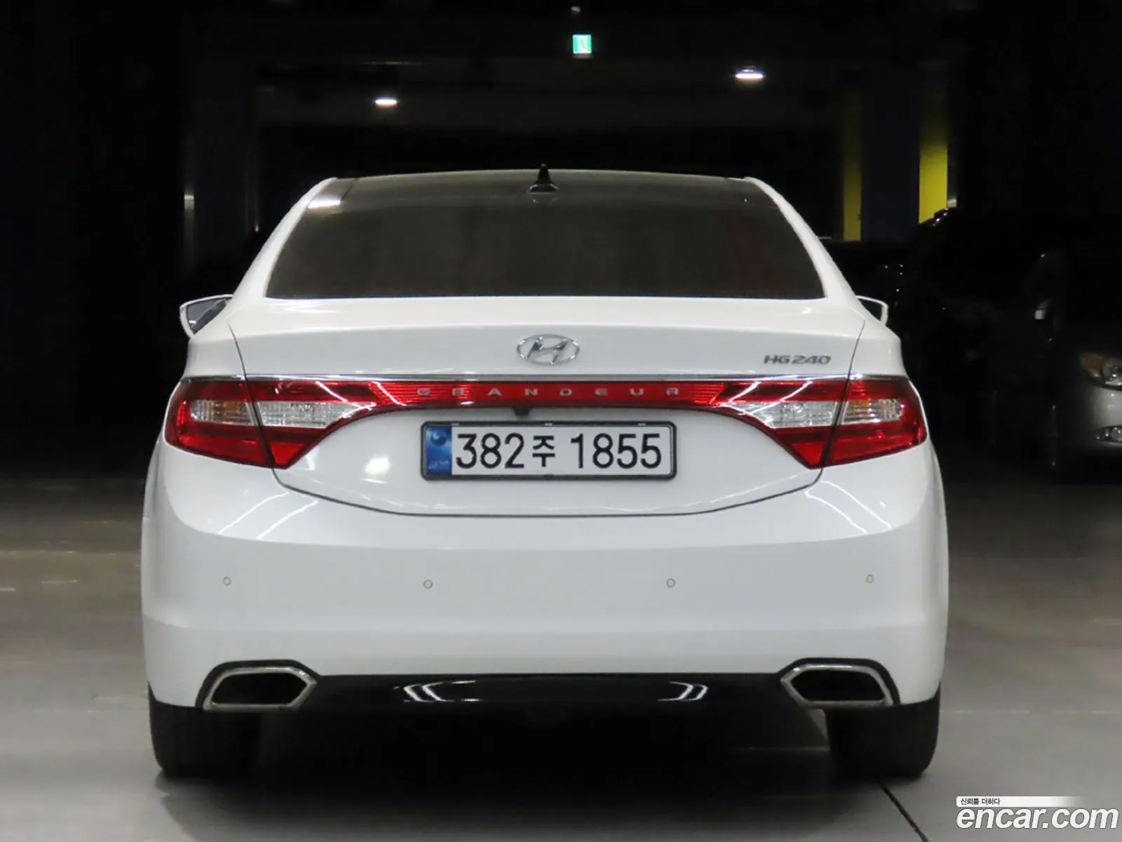 Hyundai Grandeur HG 2014 — 18