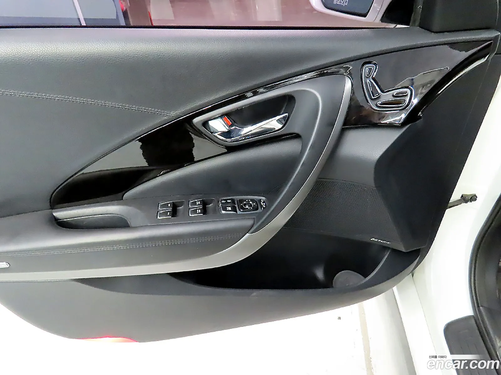 Hyundai Grandeur HG 2014 — 20