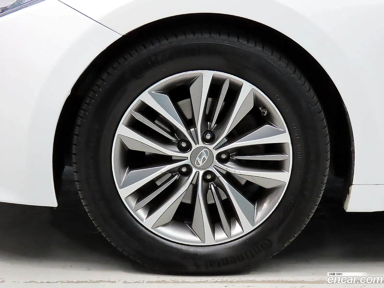 Hyundai Grandeur HG 2014 — 12