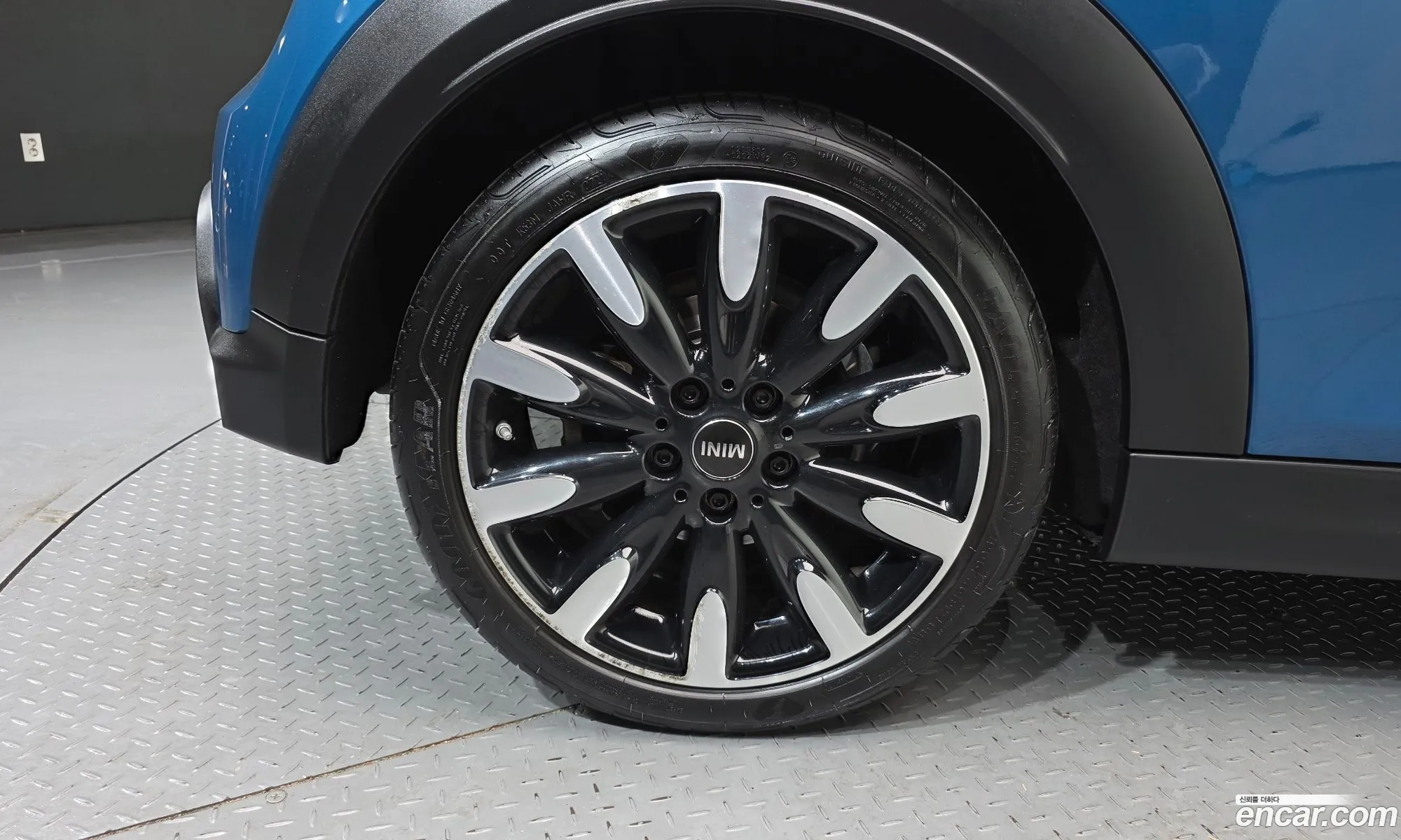 Mini Cooper S 2021 WMW61DH04N2P84002 — 21