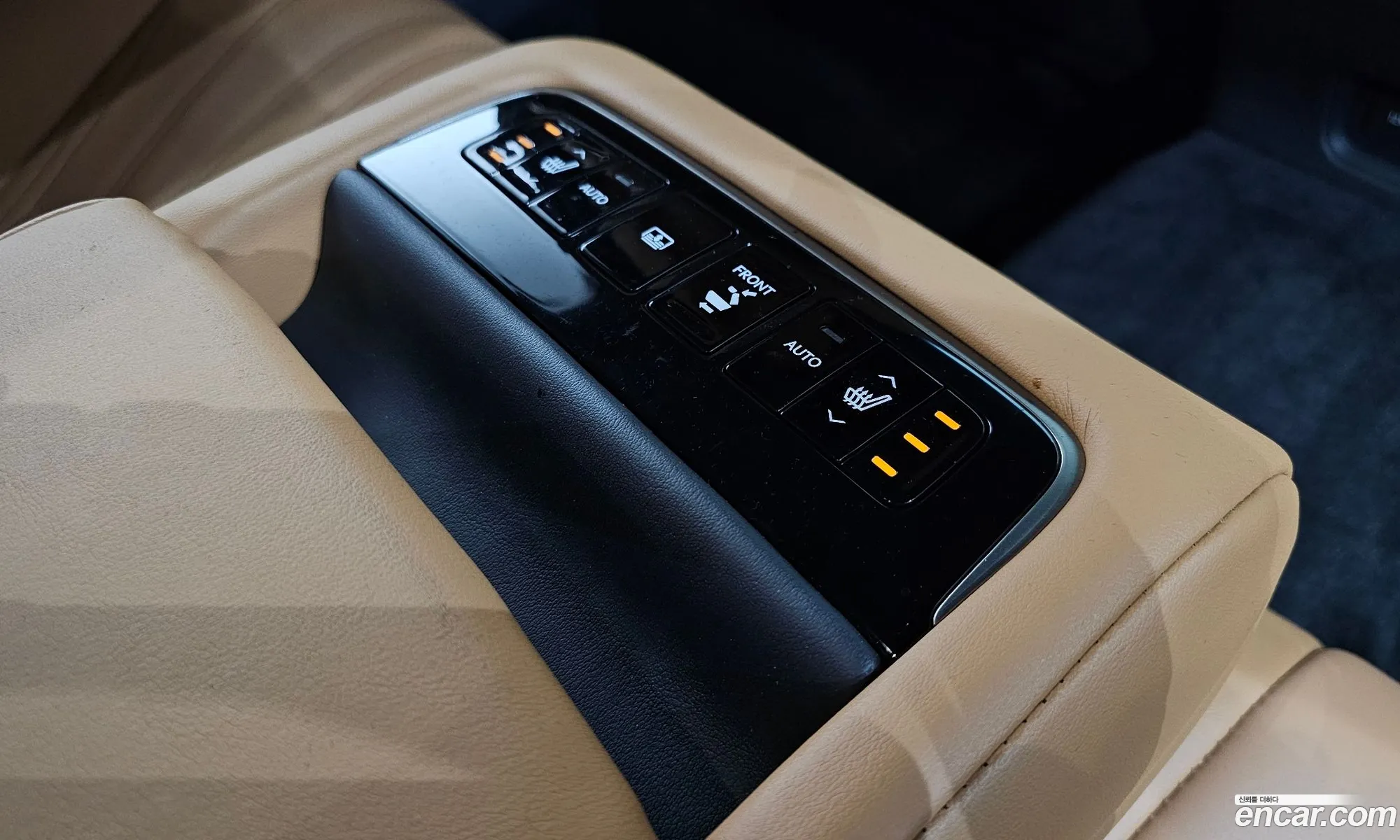 Lexus LS500 2022 JTHD51GF7N5010455 — 14