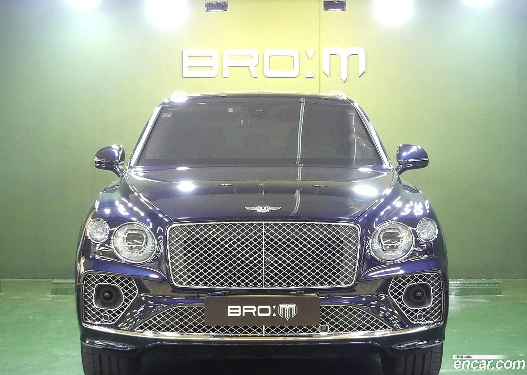 Bentley Bentayga 2021 — 20
